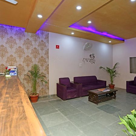 Hotel Avalon Нью-Дели Экстерьер фото